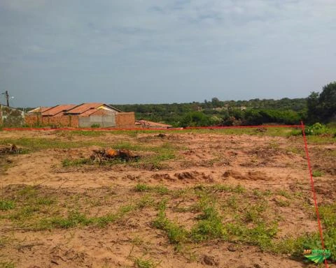 Vende-se área de terra em Paraipaba Ceará
