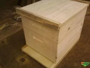 Caixa para criação de abelha
