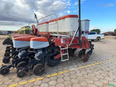 Imagem Plantadeira Jumil jm 7090 pneumática 10 linhas Imagem Plantadeira Jumil jm 7090 pneumática 10 linhas