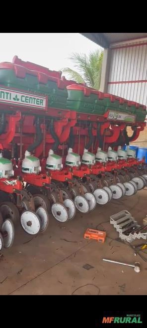 Imagem Plantadeira planti center 17 linhas Imagem Plantadeira planti center 17 linhas