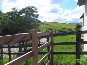 FAZENDA NO VALE DO PARAIBA