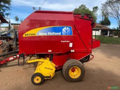 ENFARDADEIRA KUHN / NEW HOLLAND Imagem ENFARDADEIRA KUHN / NEW HOLLAND