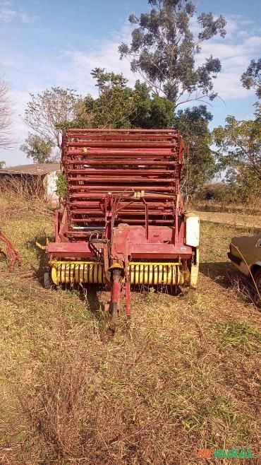 ENFARDADEIRA NEW HOLLAND Imagem ENFARDADEIRA NEW HOLLAND