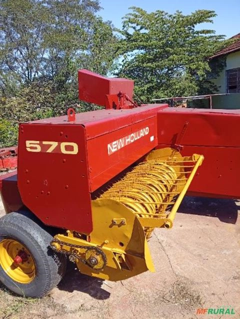 ENFARDADEIRA NEW HOLLAND Imagem ENFARDADEIRA NEW HOLLAND