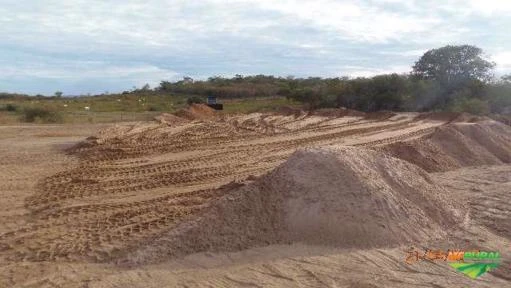 JAZIDA DE EXTRAÇÃO DE AREIA