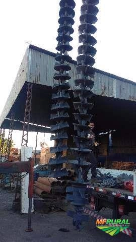 Fabrica de Correntao com facas Imagem Fabrica de Correntao com facas