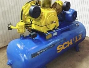 Compressor 60 pés Schulz 400 litros 15cv