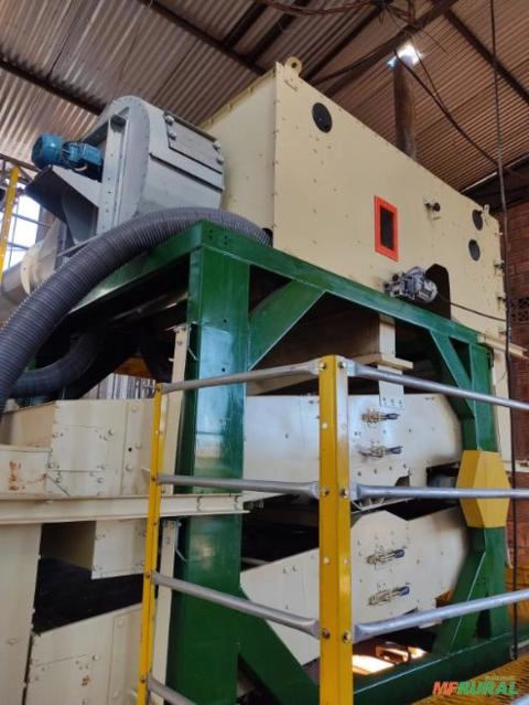 Imagem MAQUINA DE LIMPEZA REINKE 180 T/H Imagem MAQUINA DE LIMPEZA REINKE 180 T/H