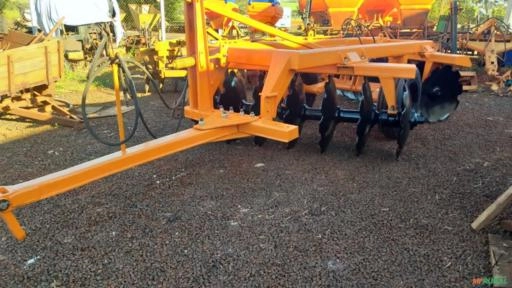 Grade Aradora Civemasa 14x32 Esp. 360mm Ano 06 Imagem Grade Aradora Civemasa 14x32 Esp. 360mm Ano 06