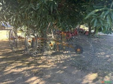 Enleirador De Palha De Cana 4 Rodas DMB Ano 2007 Imagem Enleirador De Palha De Cana 4 Rodas DMB Ano 2007