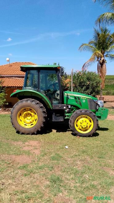 Trator John Deere 5070 E 4x4 Ano 19 Imagem Trator John Deere 5070 E 4x4 Ano 19