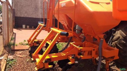 Cultivador Quebra Lombo 2 Linhas Marca DMB Ano 2012 Imagem Cultivador Quebra Lombo 2 Linhas Marca DMB Ano 2012