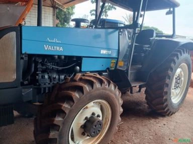 Trator Valtra BM 110 4x4 Ano 03 Imagem Trator Valtra BM 110 4x4 Ano 03
