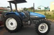 Trator New Holland TL 70 4x4 ano 02