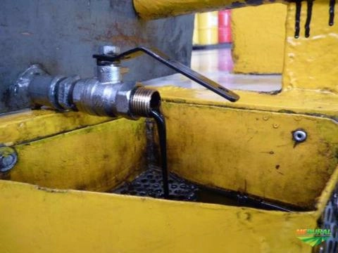 COMPRO OLEO LUBRIFICANTE USADO OU CONTAMINADO - OLUC Imagem COMPRO OLEO LUBRIFICANTE USADO OU CONTAMINADO - OLUC