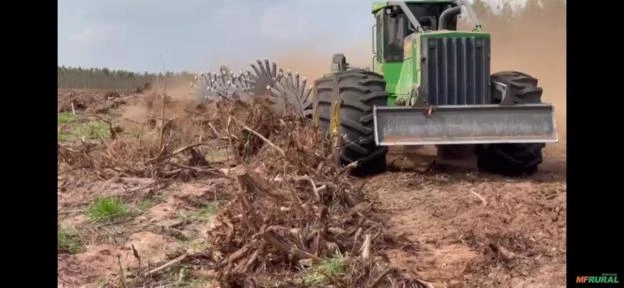 Serviço de Destoca Destocador