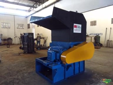 Imagem Prensa Enfardadeira Para Fardos de Reciclagem Em Geral Imagem Prensa Enfardadeira Para Fardos de Reciclagem Em Geral