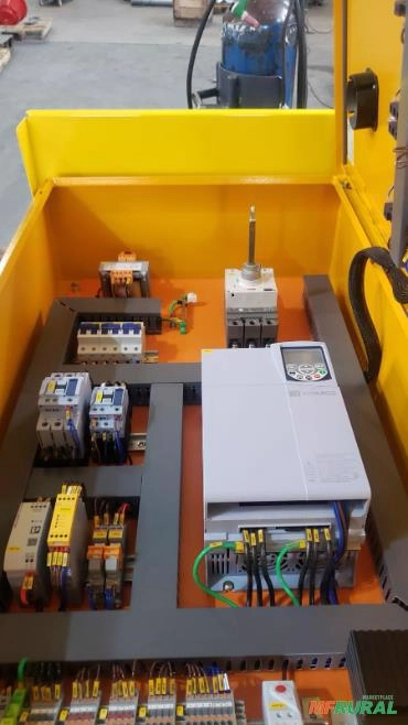 Imagem ENROLADOR PARA CORREIA TRANSPORTADORA Imagem ENROLADOR PARA CORREIA TRANSPORTADORA