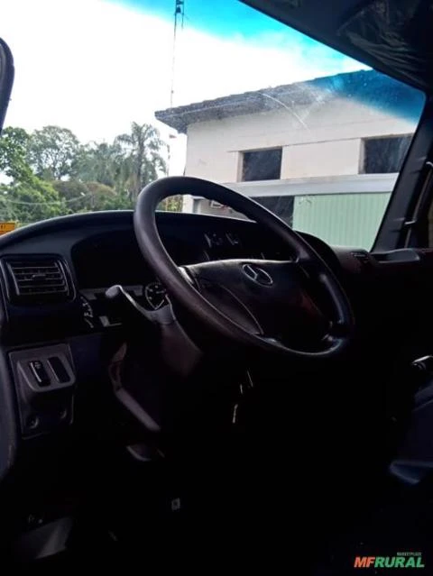 Imagem Caminhão Mercedes Benz (MB) 1016 Plataforma ano 20 Imagem Caminhão Mercedes Benz (MB) 1016 Plataforma ano 20