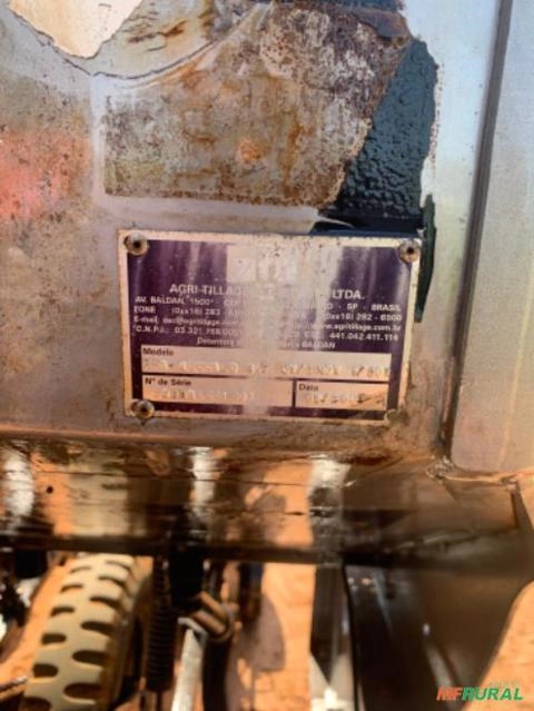 Imagem Plantadeira PP Solo Imagem Plantadeira PP Solo