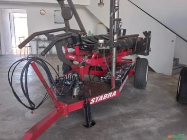 PLASTIFICADOR DE FARDOS REDONDOS STABRA Imagem PLASTIFICADOR DE FARDOS REDONDOS STABRA