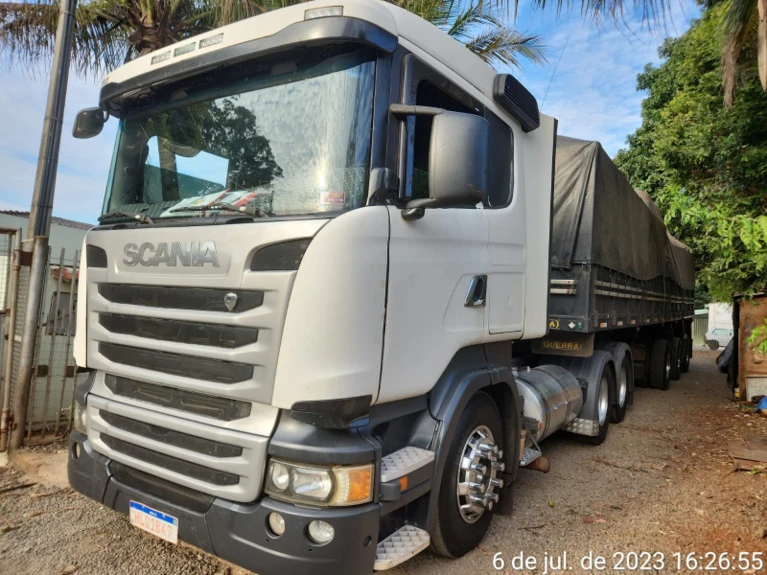 Caminhão Scania