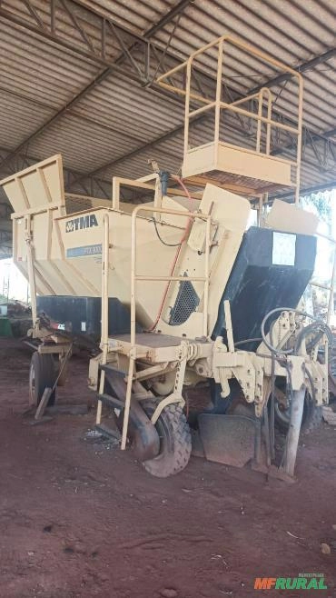 Plantadeira de Cana e Mandioca TRACAN PTX 3000 Imagem Plantadeira de Cana e Mandioca TRACAN PTX 3000