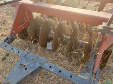 Trator Valmet 880 motor MWM Imagem Trator Valmet 880 motor MWM