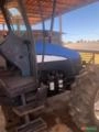 Trator New Holland TL 85 - 4x4 Imagem Trator New Holland TL 85 - 4x4