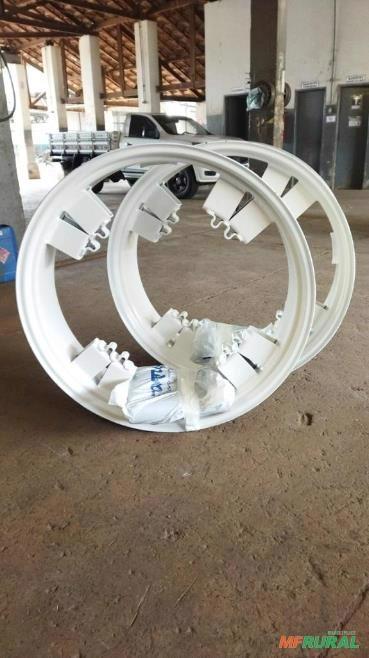 Imagem RODAS FINAS DE TRATOR PARA CULTIVO DE GRÃOS Imagem RODAS FINAS DE TRATOR PARA CULTIVO DE GRÃOS