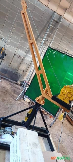 Mini grua para construção 500 kilos Imagem Mini grua para construção 500 kilos