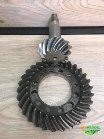 COROA E PINHÃO DO DIFERENCIAL PARA TRATORES JOHN DEERE 7715 E 7815 - RE576716 Imagem COROA E PINHÃO DO DIFERENCIAL PARA TRATORES JOHN DEERE 7715 E 7815 - RE576716