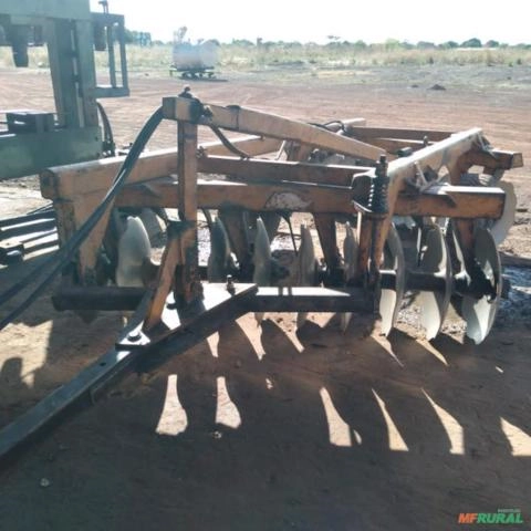 Imagem Trator Valtra/Valmet 1580 4x2 ano 04 Imagem Trator Valtra/Valmet 1580 4x2 ano 04