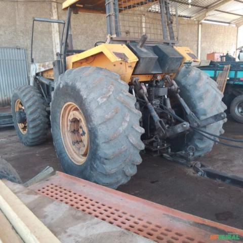 Imagem Trator Valtra/Valmet 1580 4x2 ano 04 Imagem Trator Valtra/Valmet 1580 4x2 ano 04