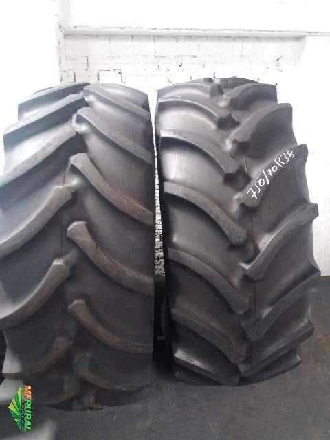 Comercio de pneus com Rodas  e Vulcanização - Usados Agrícolas