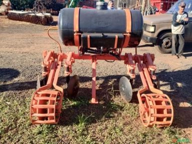 COBRIDOR DE CANA DMB - Tanque para Fertirrigação Imagem COBRIDOR DE CANA DMB - Tanque para Fertirrigação