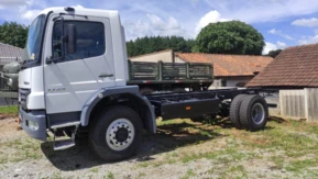 CAMINHAO MERCEDES BENZ ATEGO 1725 4X4