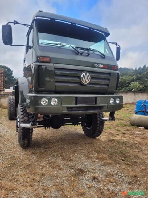 Caminhão Worker 4x4 ano 2014 Imagem Caminhão Worker 4x4 ano 2014