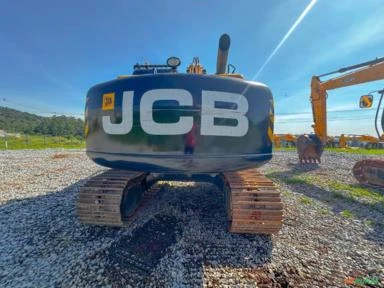 Escavadeira 13T JCB JS130 LC