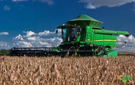 Imagem Colheitadeira JOHN DEERE S680 Imagem Colheitadeira JOHN DEERE S680