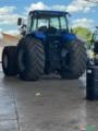 Trator New Holland TM7040 4x4 ano 2010 com pneus duplados Imagem Trator New Holland TM7040 4x4 ano 2010 com pneus duplados
