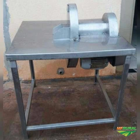 Imagem EQUIPAMENTOS PARA LATICÍNIOS Imagem EQUIPAMENTOS PARA LATICÍNIOS