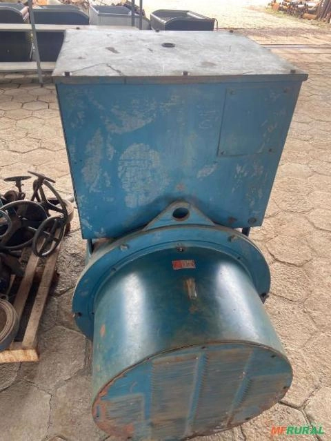 Imagem Gerador Elétrico WEG 725 kva Imagem Gerador Elétrico WEG 725 kva