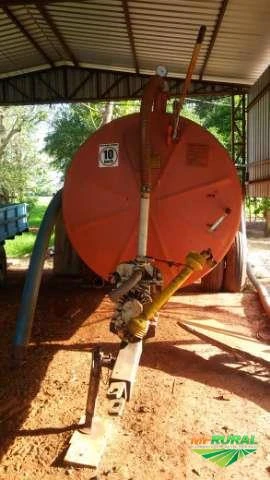 Imagem Distribuidor de dejetos líquido 8000 mil litros Imagem Distribuidor de dejetos líquido 8000 mil litros