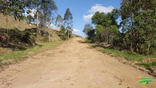 Vendo Gleba Rural a 13 km do centro de Juiz de Fora