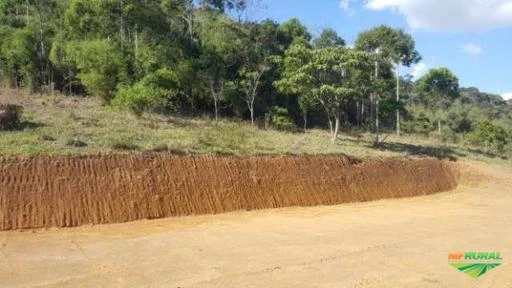 Vendo Gleba Rural a 13 km do centro de Juiz de Fora