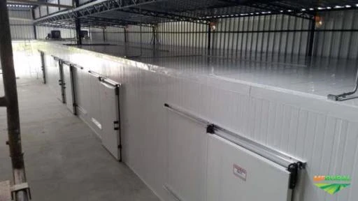 Fabricação de camaras frigorificas e vendas de equipamentos para camara isopainel