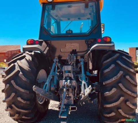 Imagem Trator Valtra/Valmet BH 165 4x4 ano 10 Imagem Trator Valtra/Valmet BH 165 4x4 ano 10