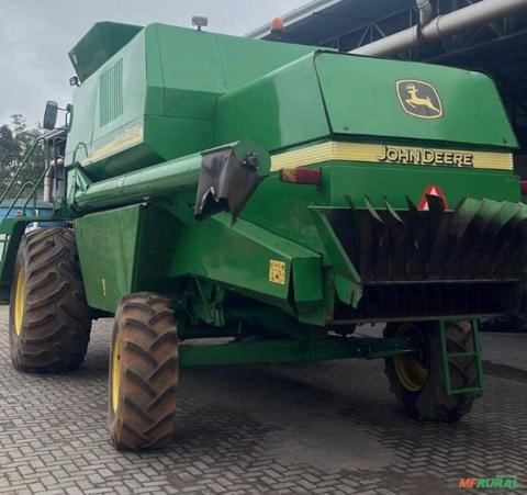 Imagem Colheitadeira John Deere 1550 ano 2002 Imagem Colheitadeira John Deere 1550 ano 2002