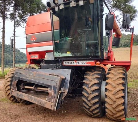 Colheitadeira Massey Ferguson 5650 ano 2007